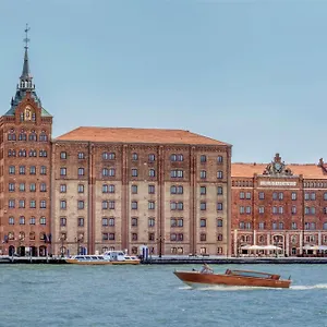 ***** Hotel Hilton Molino Stucky Italia