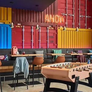 moxy-southampton.tophotelsbath.com/